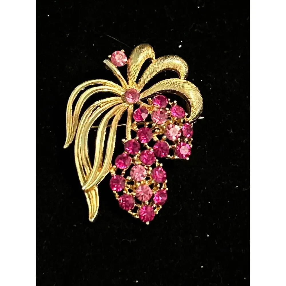 Vintage M Jent M Jenny 1970s Berry Brooch Pink Rhinestone Gold Tone Pin RI